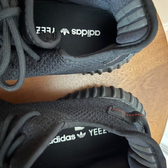 Yeezy Black and Red Athletic Shoes main image 6